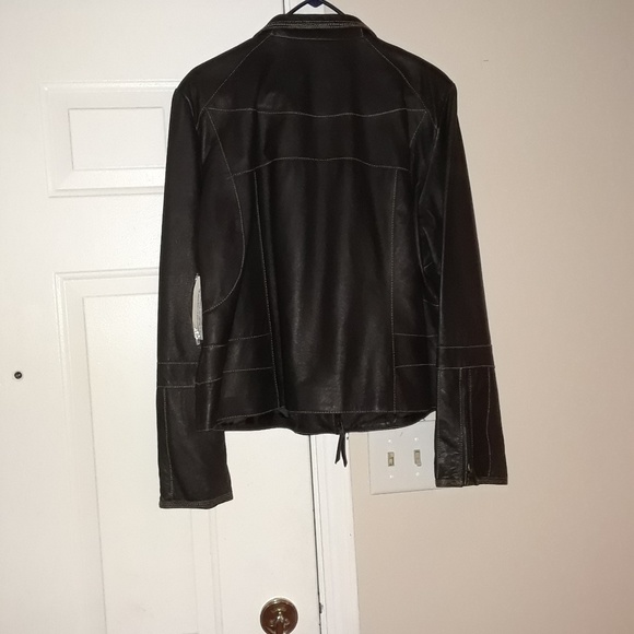 Ladies leather jacket. Made by ana. Size large